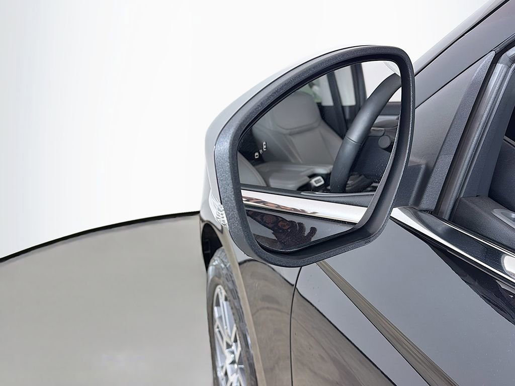 Used 2025 Ford Expedition Active image 29