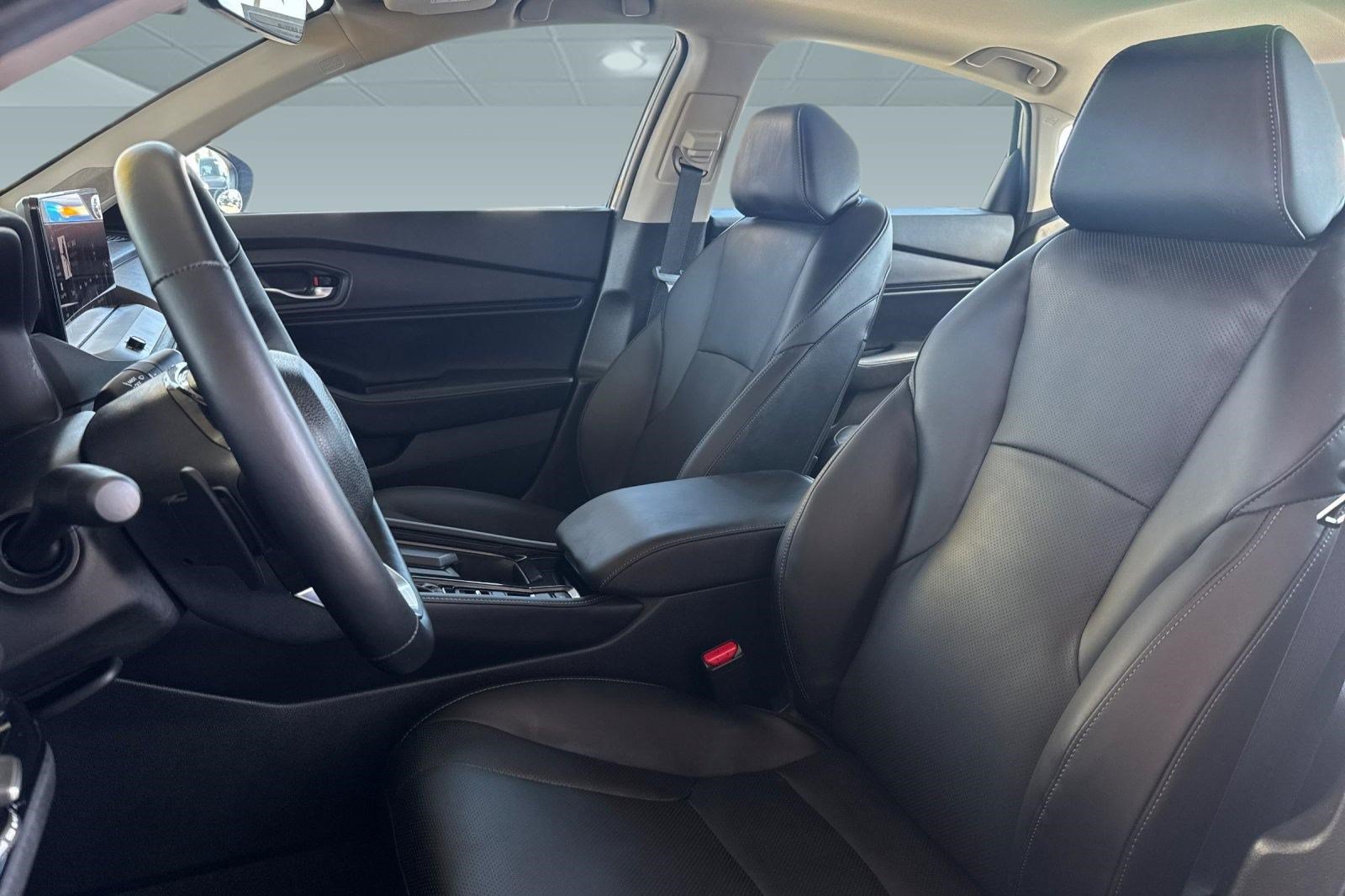 Used 2025 Honda Accord Touring image 5