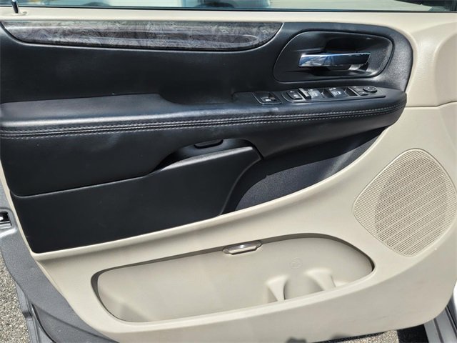 Used 2017 Dodge Grand Caravan SE w/ Power Window Group image 8