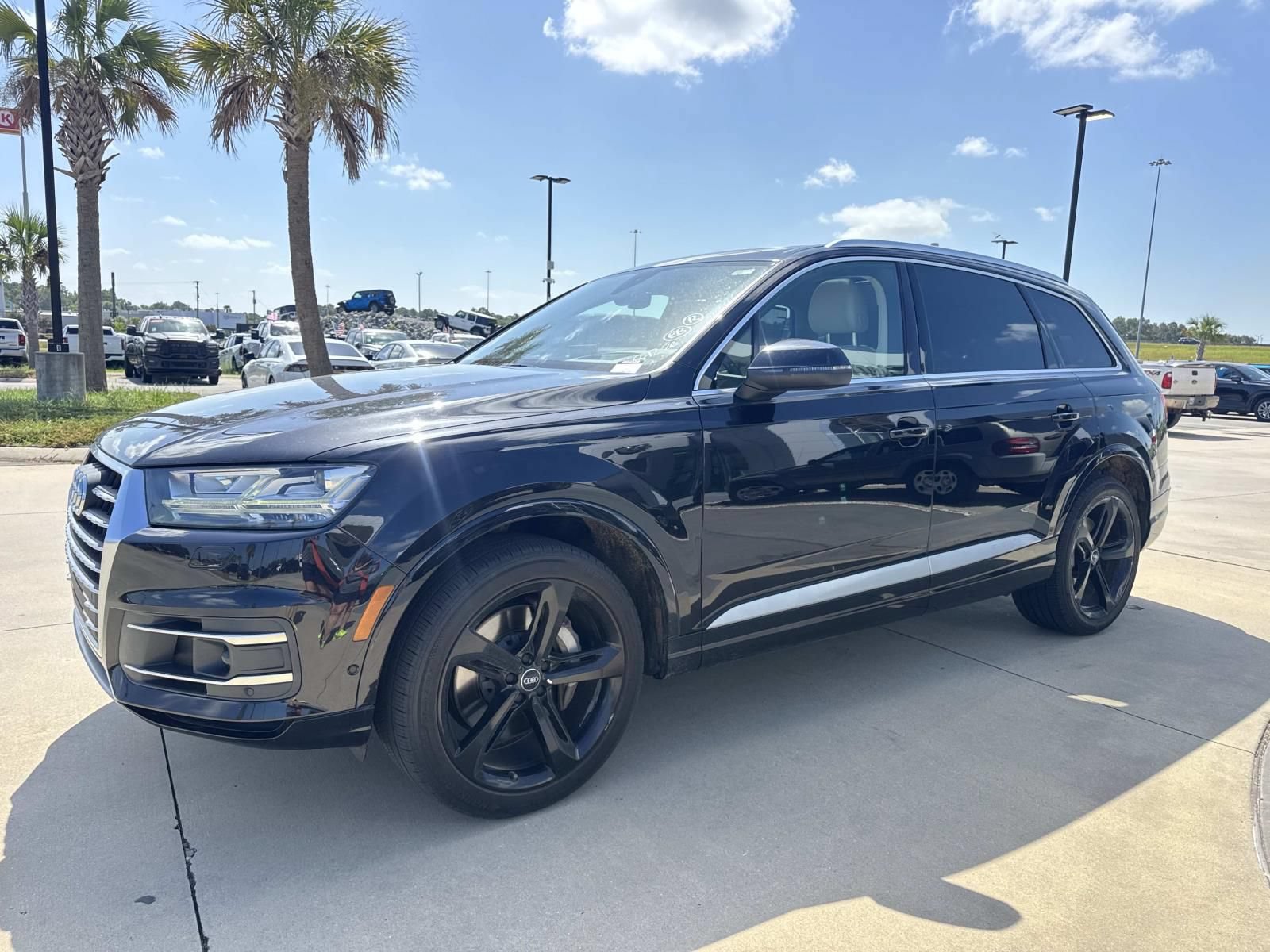 Used 2019 Audi Q7 3.0T Prestige w/ Prestige Package AWD/4WD image 3
