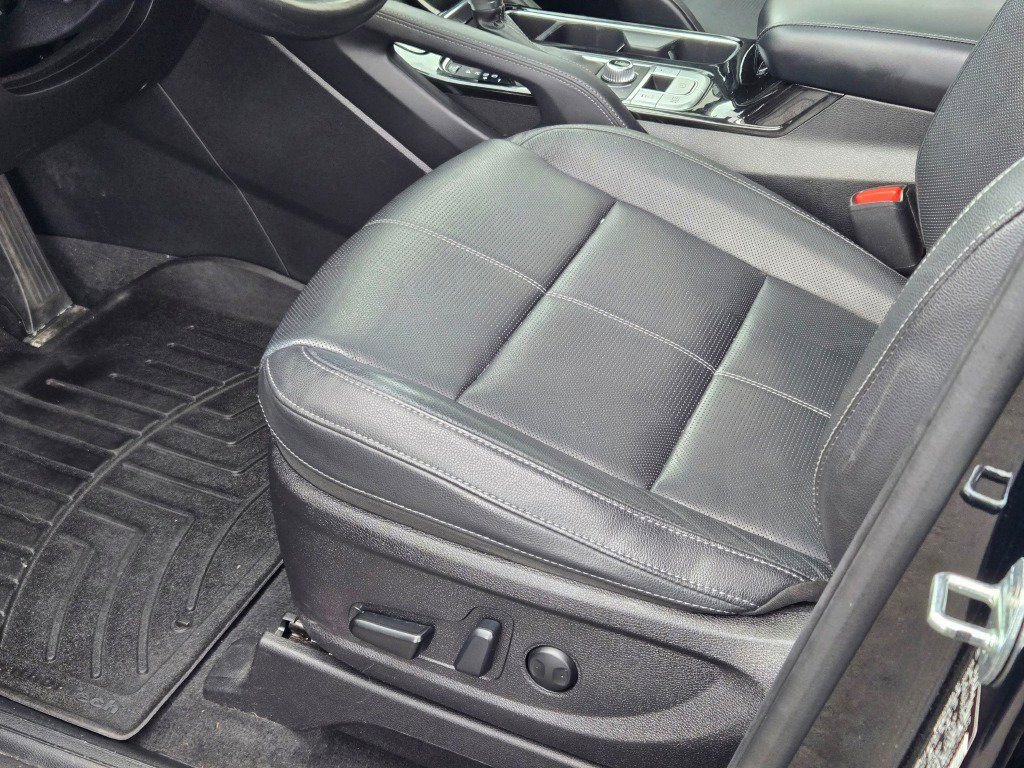 Used 2021 Kia Telluride EX w/ EX Premium Package AWD/4WD image 24