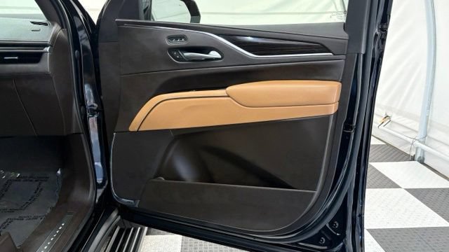 Used 2023 Cadillac Escalade Sport w/ LPO, ONYX Package AWD/4WD image 26