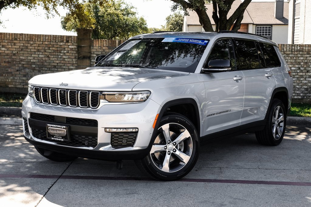 Used 2021 Jeep Grand Cherokee L Limited w/ Luxury Tech Group II image 12