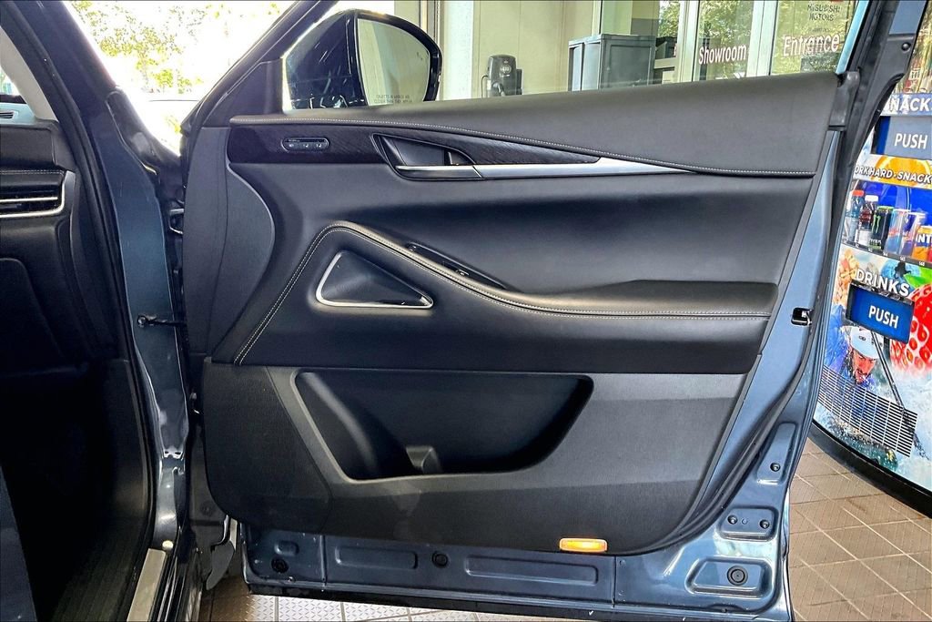 Used 2022 INFINITI QX60 Sensory image 25
