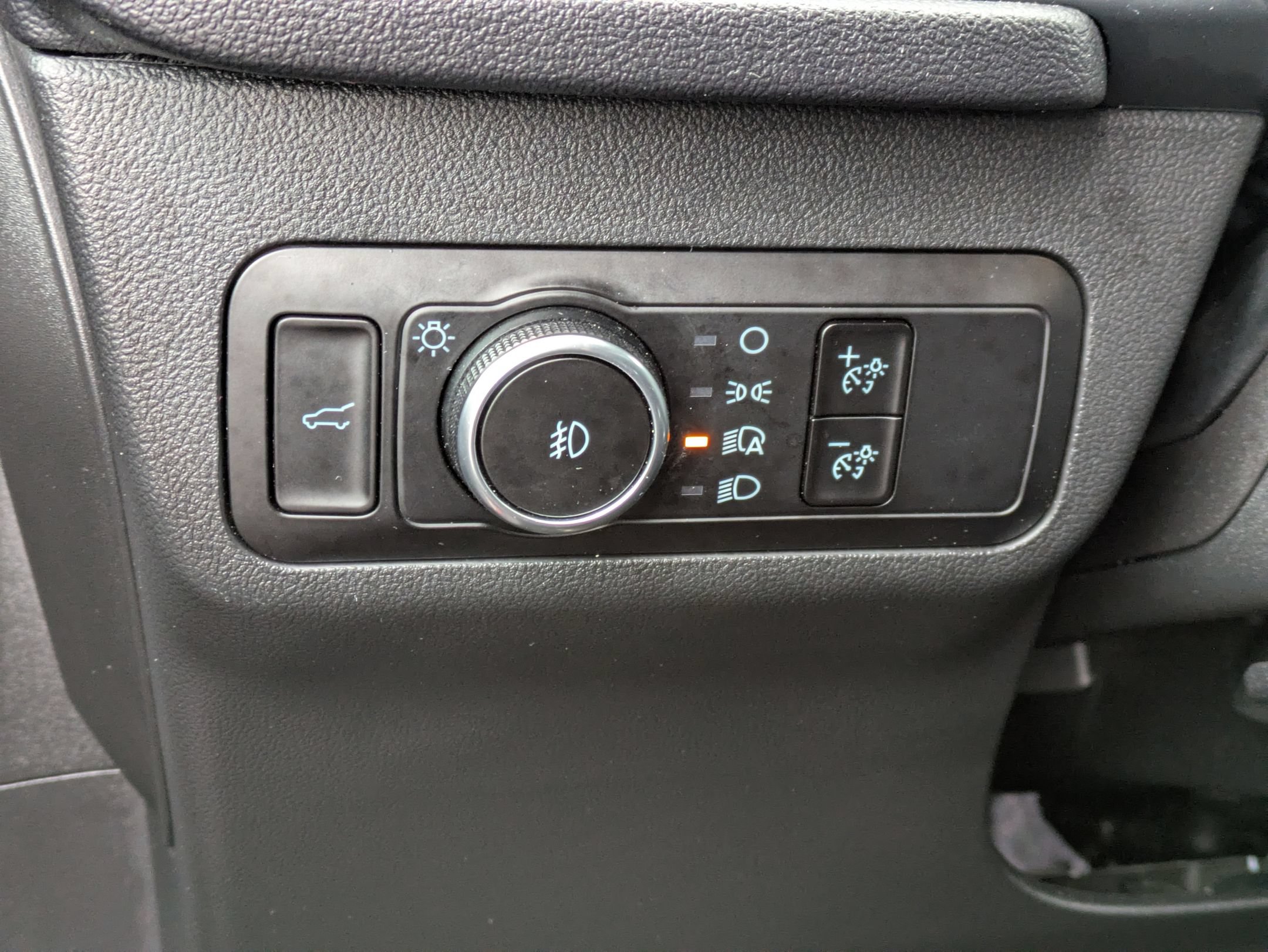Certified 2025 Ford Escape ST-Line Select AWD/4WD image 14