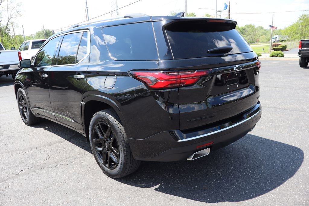 Used 2022 Chevrolet Traverse Premier AWD/4WD image 3