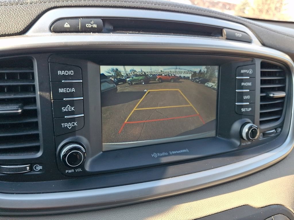 Used 2018 Kia Sorento LX image 17