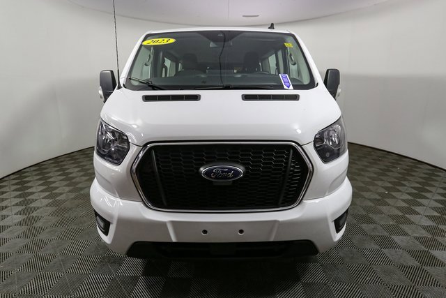 Used 2023 Ford Transit 350 XLT image 4