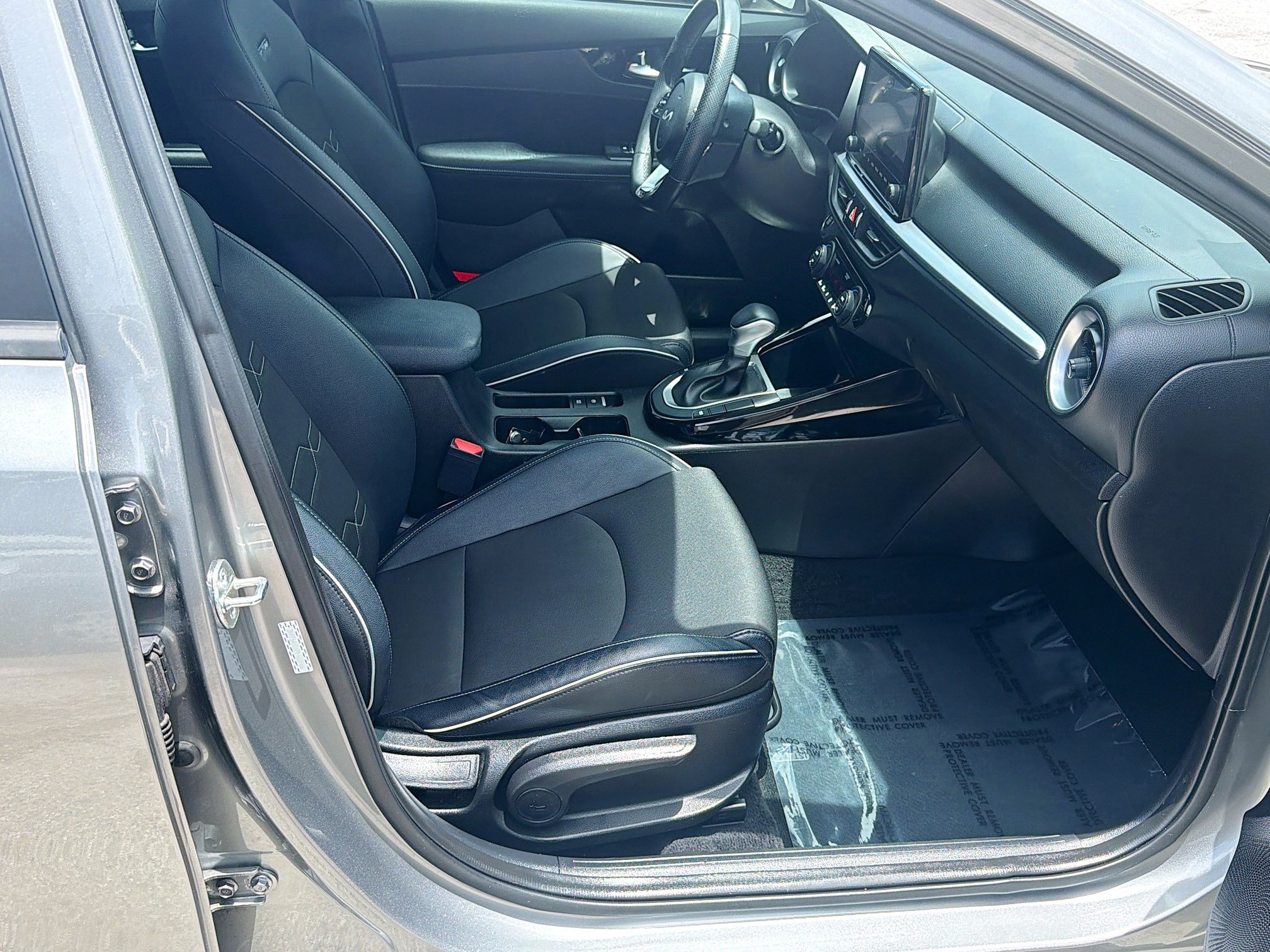 Used 2023 Kia Forte GT-Line w/ GT-Line Technology Package FWD image 32