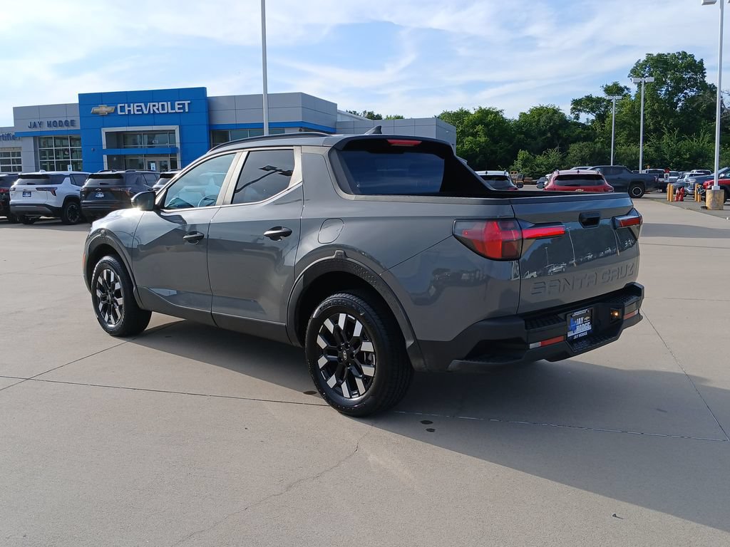 Used 2025 Hyundai Santa Cruz SEL FWD image 6