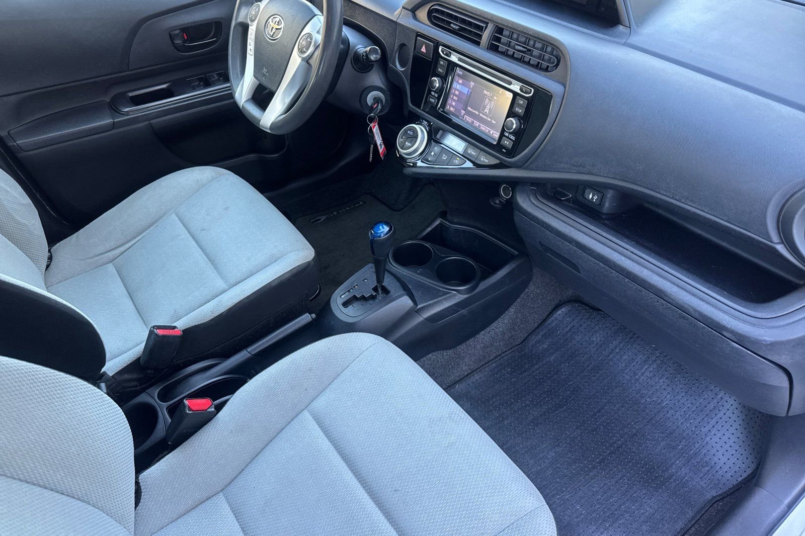 Used 2015 Toyota Prius C One FWD image 20
