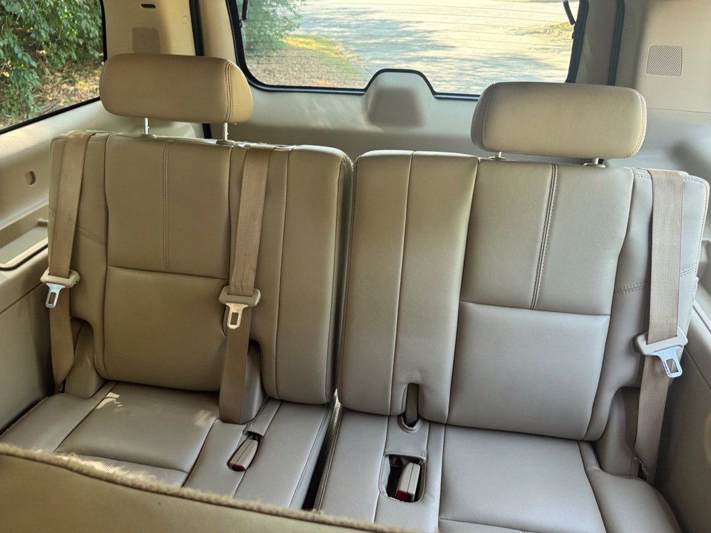 Used 2009 Chevrolet Suburban LT AWD/4WD image 19
