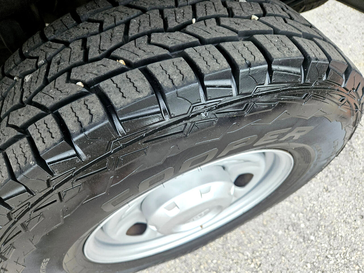 Used 2015 Ford F250 XL w/ Power Equipment Group image 22