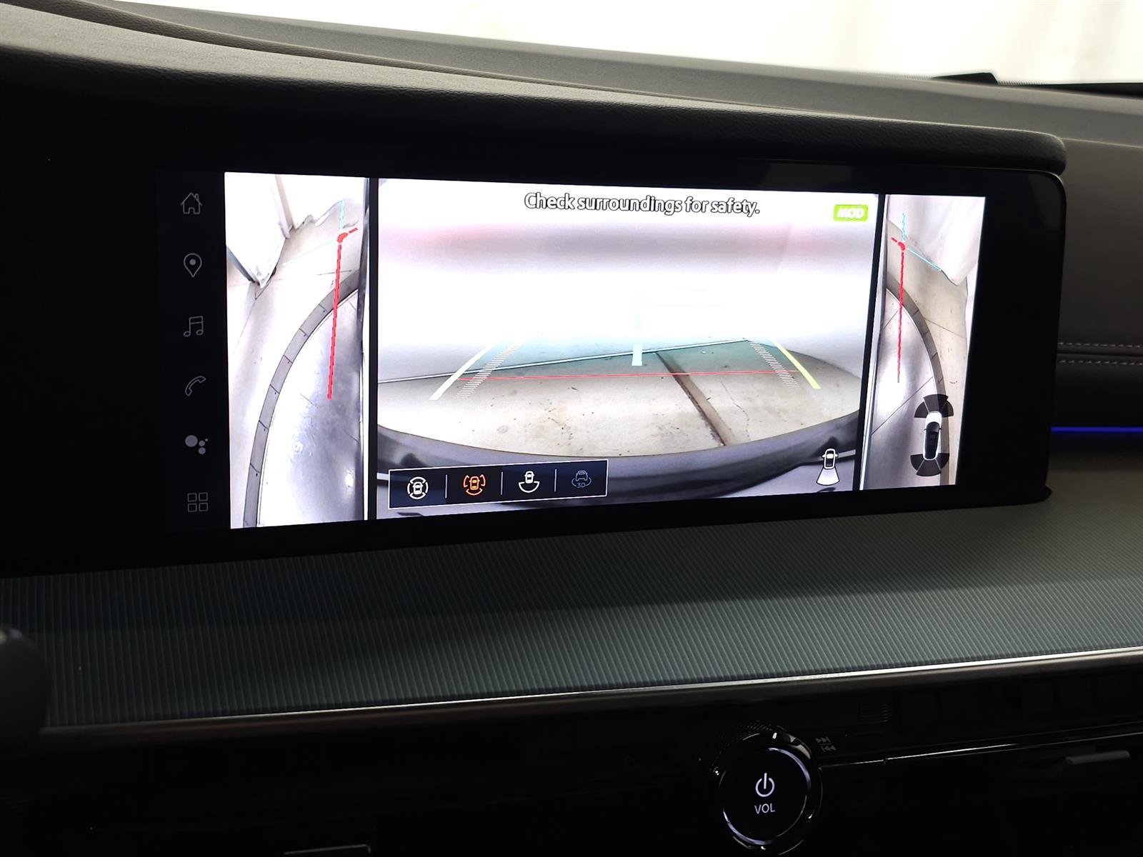 Used 2025 Nissan Murano Platinum w/ Cargo Package AWD/4WD image 32