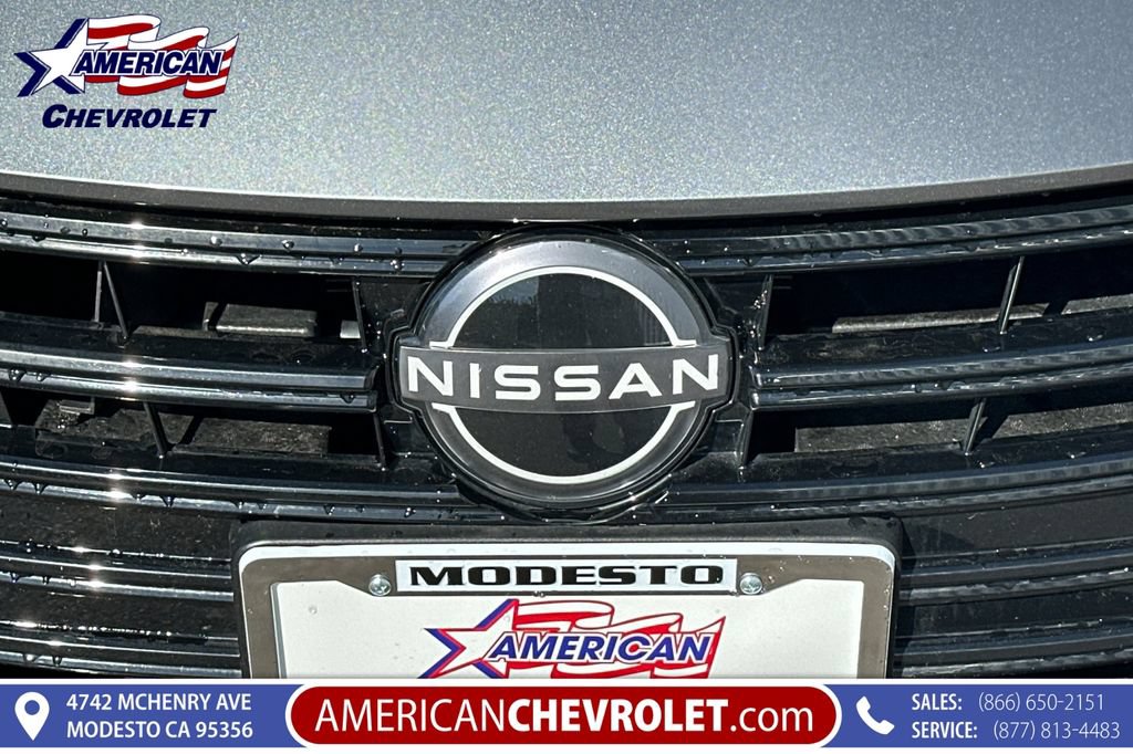 Used 2025 Nissan Versa SV FWD image 37