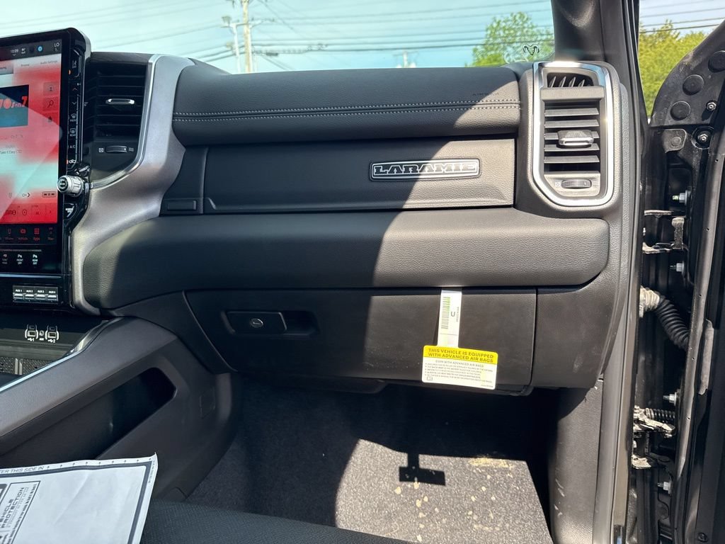 New 2026 RAM 2500 Laramie AWD/4WD image 28