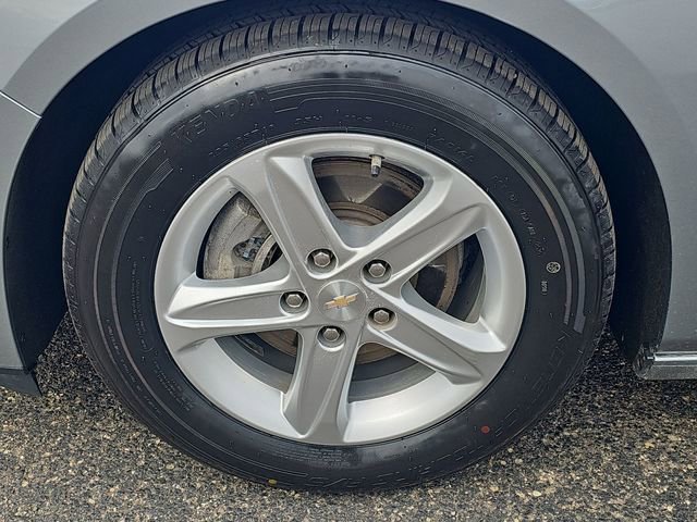 Used 2023 Chevrolet Malibu LS image 29