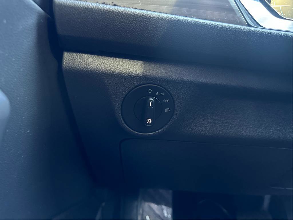 Used 2019 Volkswagen Jetta SEL FWD image 18