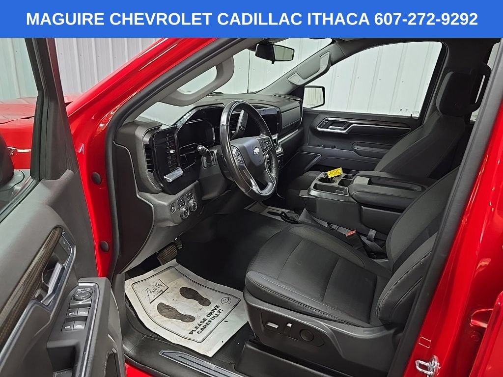 Used 2022 Chevrolet Silverado 1500 LT AWD/4WD image 30