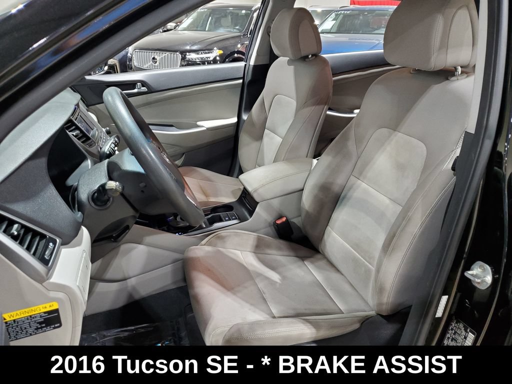 Used 2016 Hyundai Tucson SE w/ Option Group 02 FWD image 6