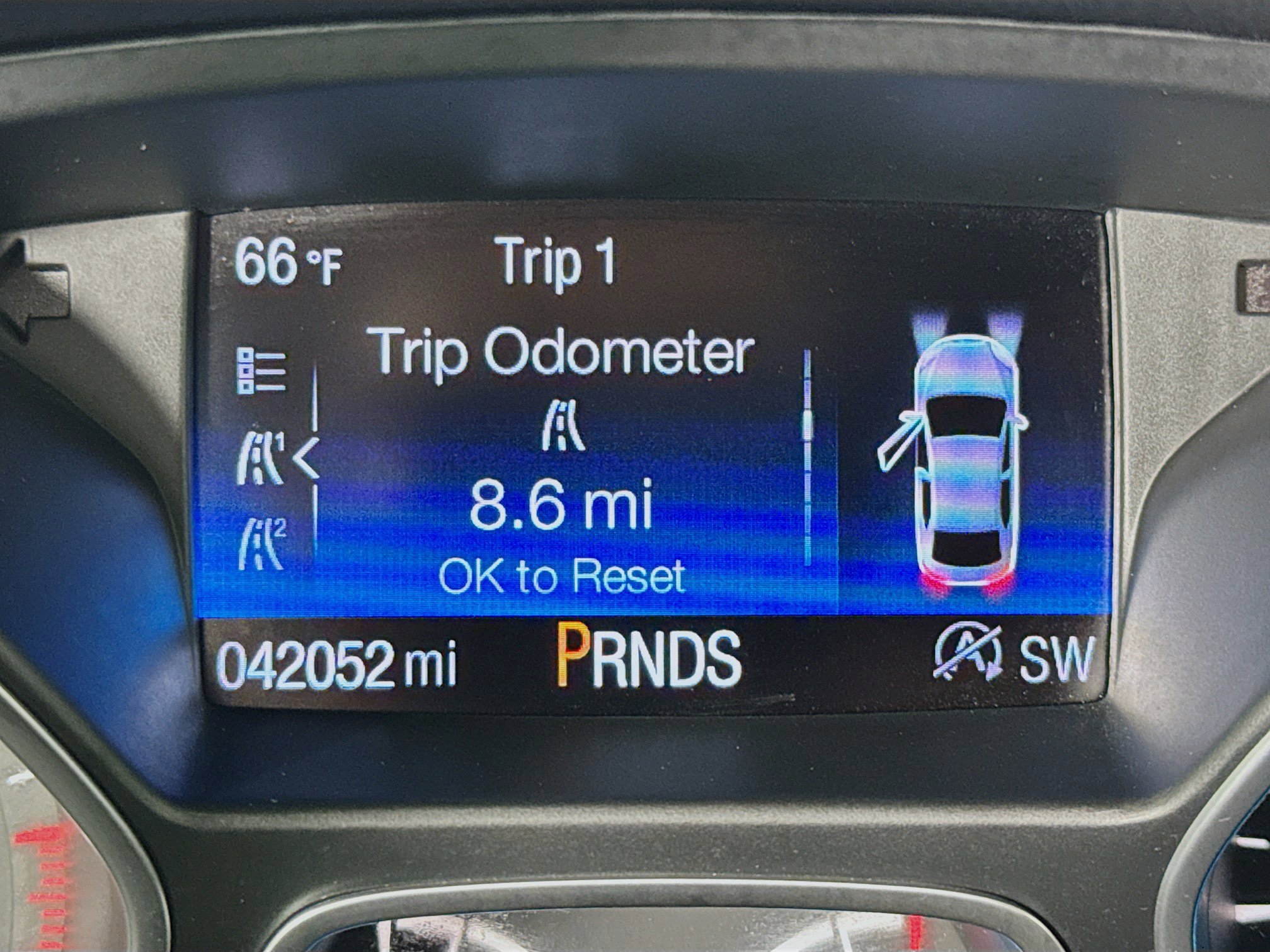Used 2017 Ford Escape Titanium FWD image 15