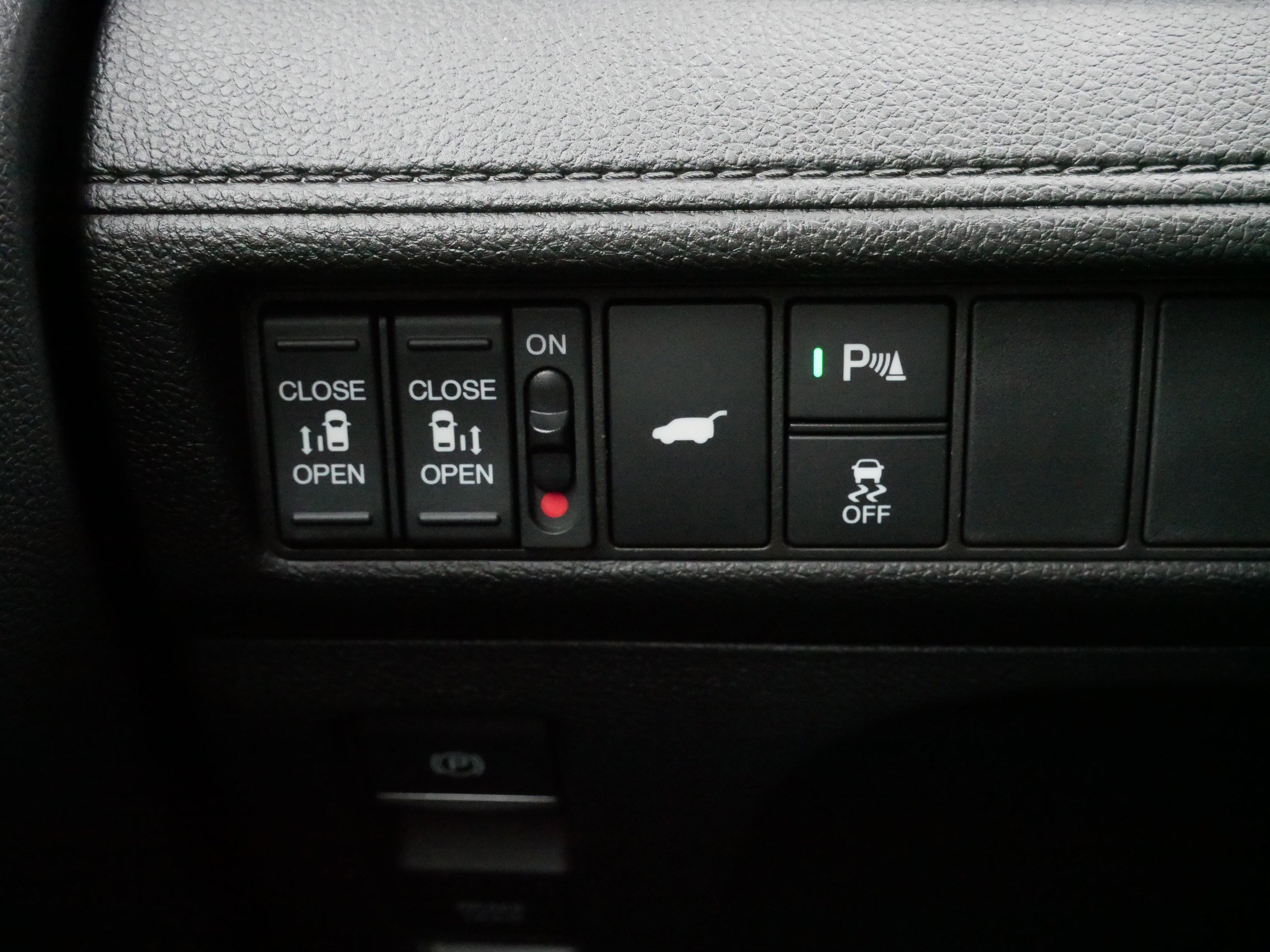 Certified 2026 Honda Odyssey Elite image 27