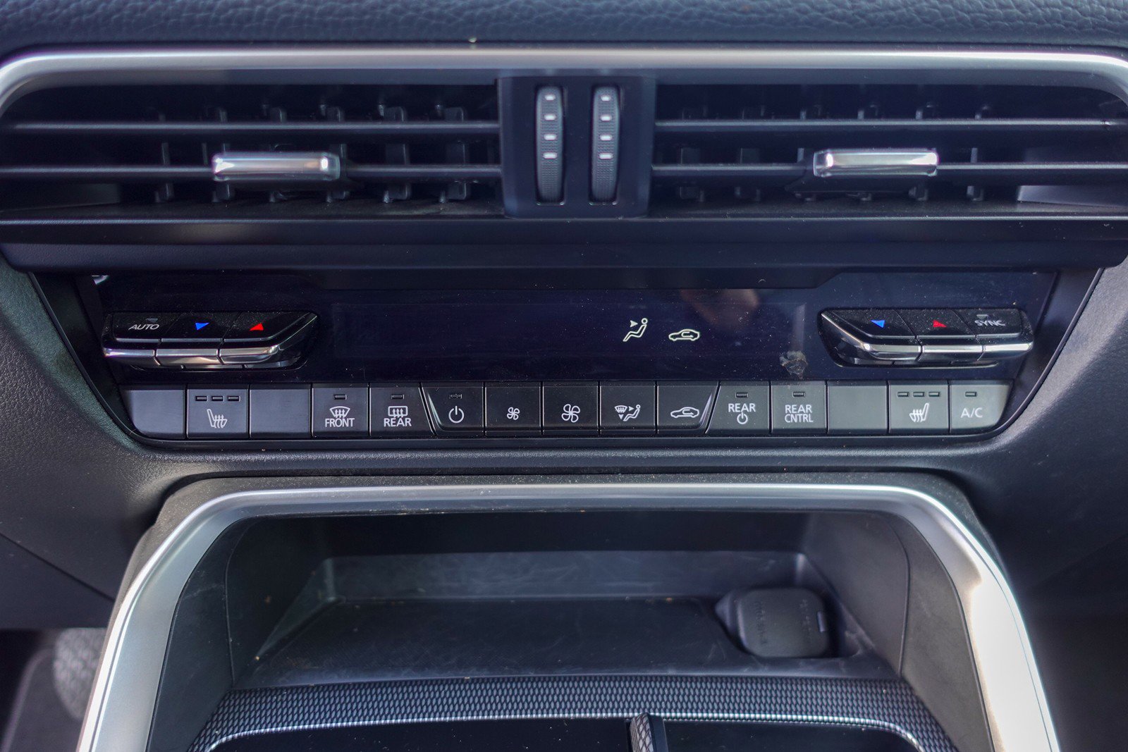 Certified 2024 MAZDA CX-90 Plug-In Hybrid w/ Preferred image 20