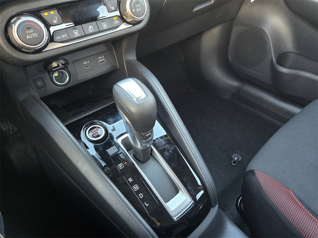 New 2025 Nissan Versa SR w/ Trunk Package image 12