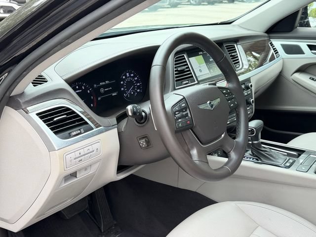 Used 2019 Genesis G80 3.8 RWD image 13