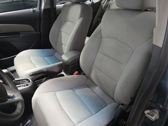 Used 2012 Chevrolet Cruze LT image 14