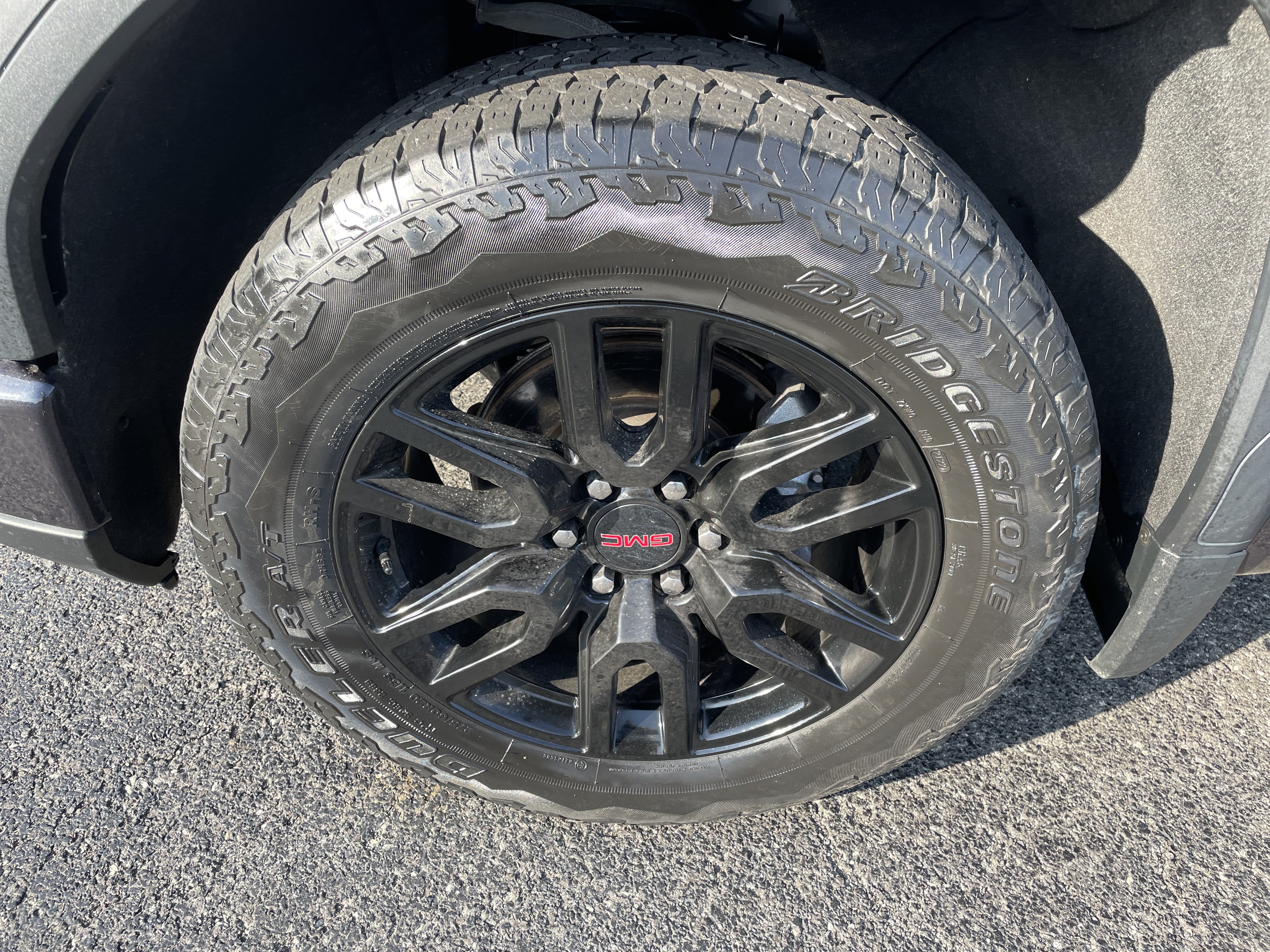 Used 2022 GMC Sierra 1500 Elevation w/ X31 Off-Road Package AWD/4WD image 7