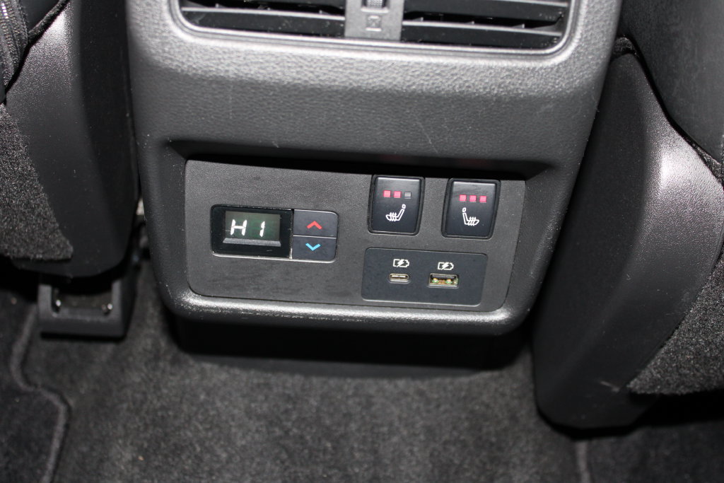 Used 2023 Nissan Rogue Platinum w/ Platinum Premium Package AWD/4WD image 12