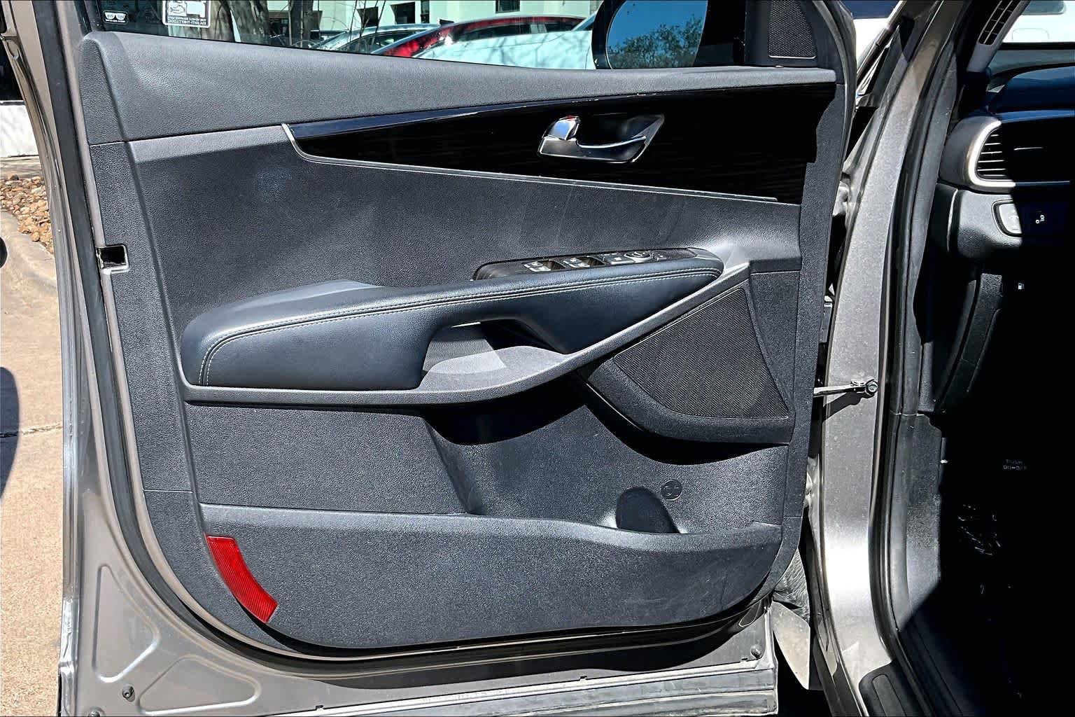 Used 2019 Kia Sorento FWD w/ LX Convenience Package image 22