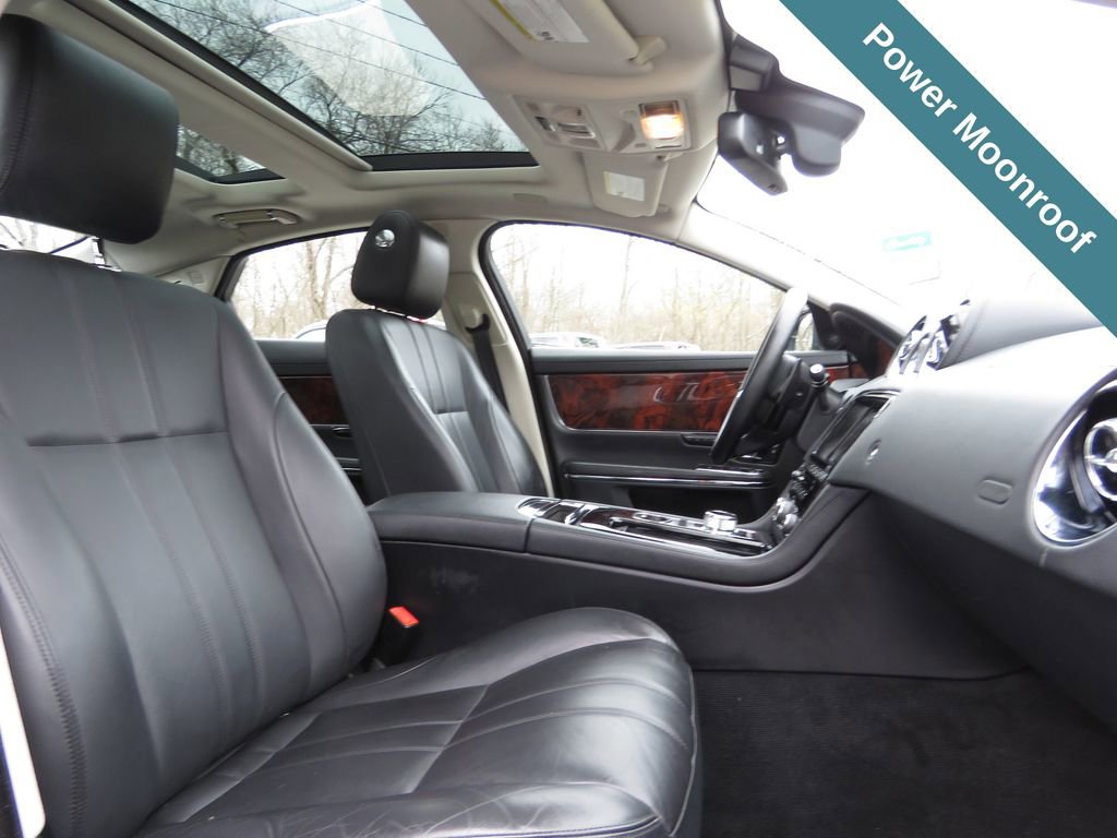 Used 2015 Jaguar XJ AWD image 13