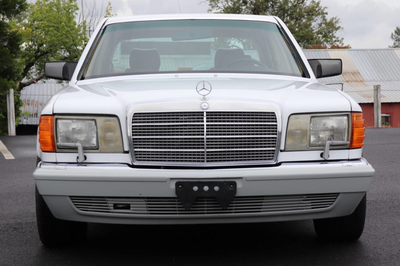Used 1989 Mercedes-Benz 300 SE image 3