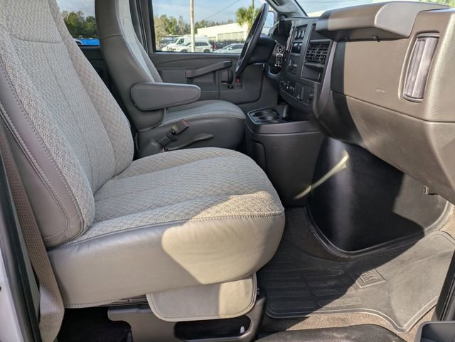 Used 2024 Chevrolet Express 3500 LS image 27