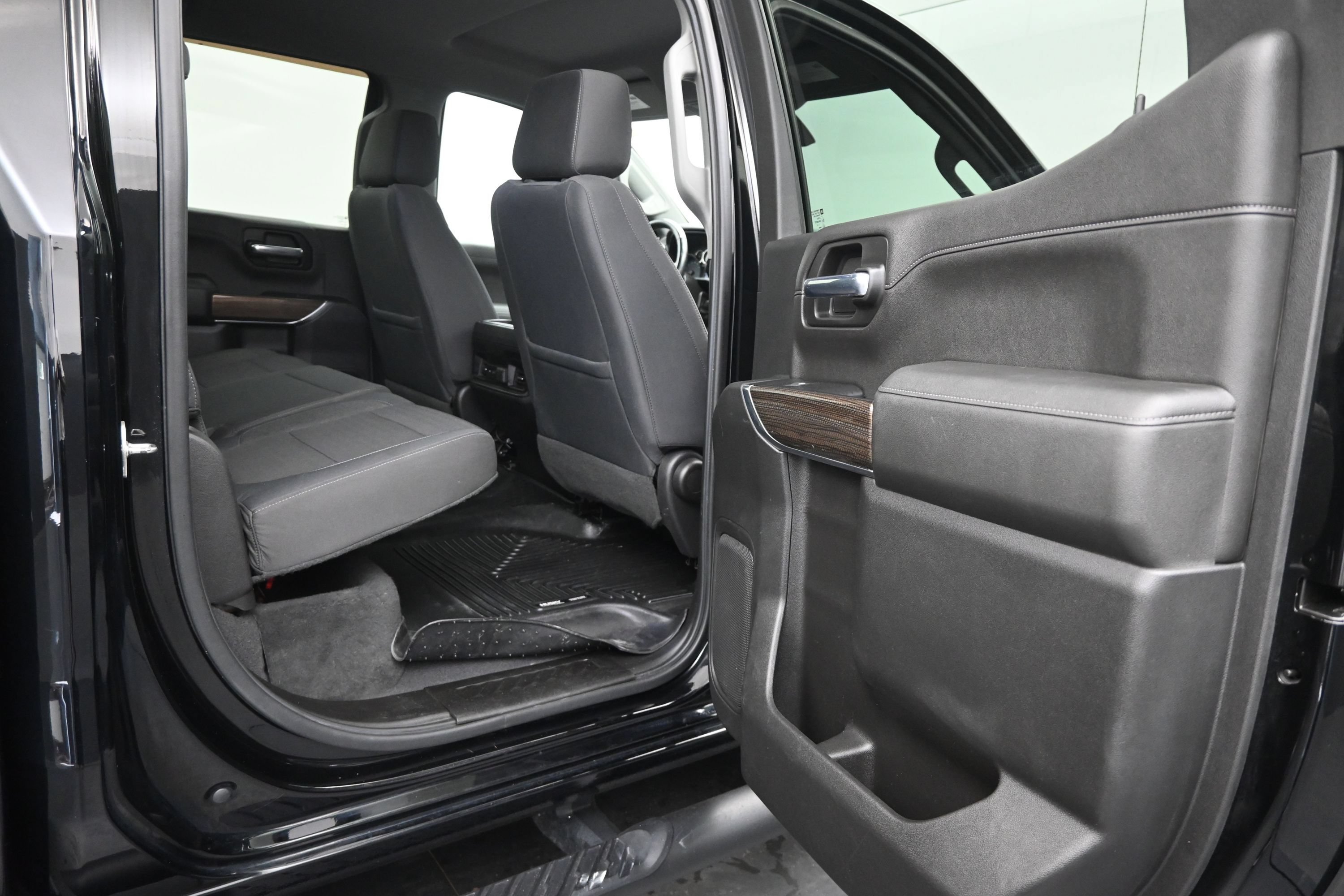 Used 2019 Chevrolet Silverado 1500 RST w/ All-Star Edition AWD/4WD image 13