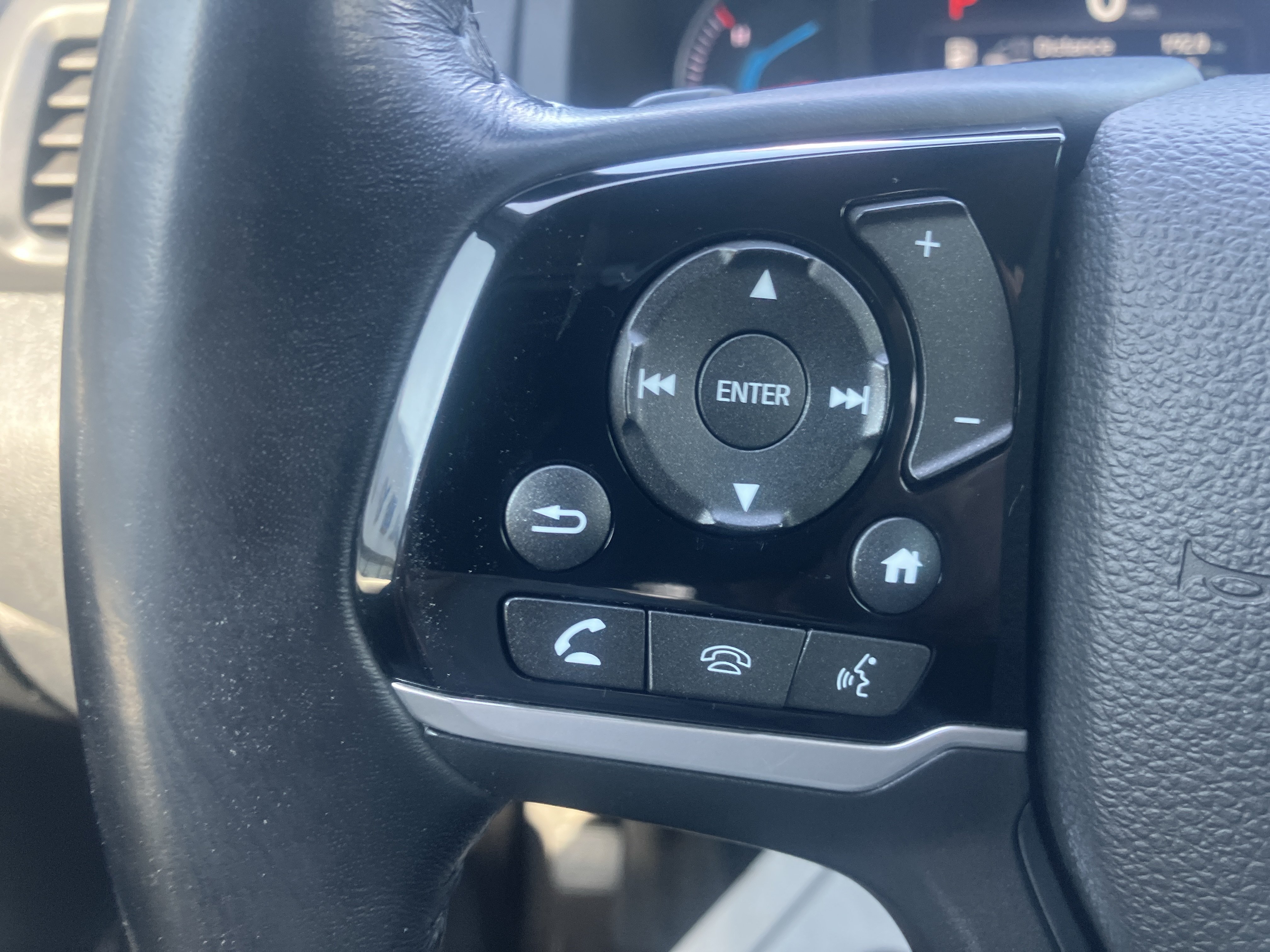 Used 2020 Honda Pilot Touring image 26