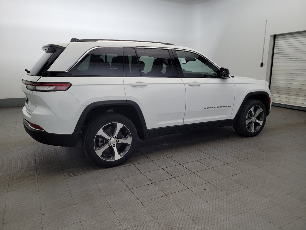 Used 2023 Jeep Grand Cherokee 4WD 4xe image 10