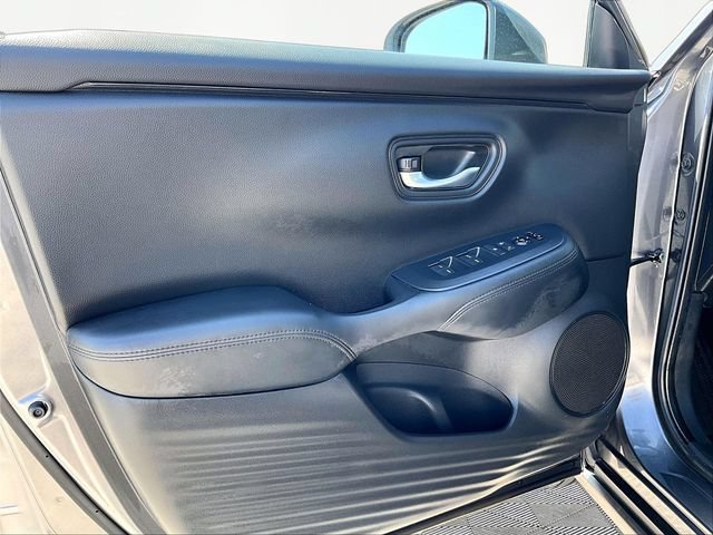 Used 2024 Honda HR-V LX image 9