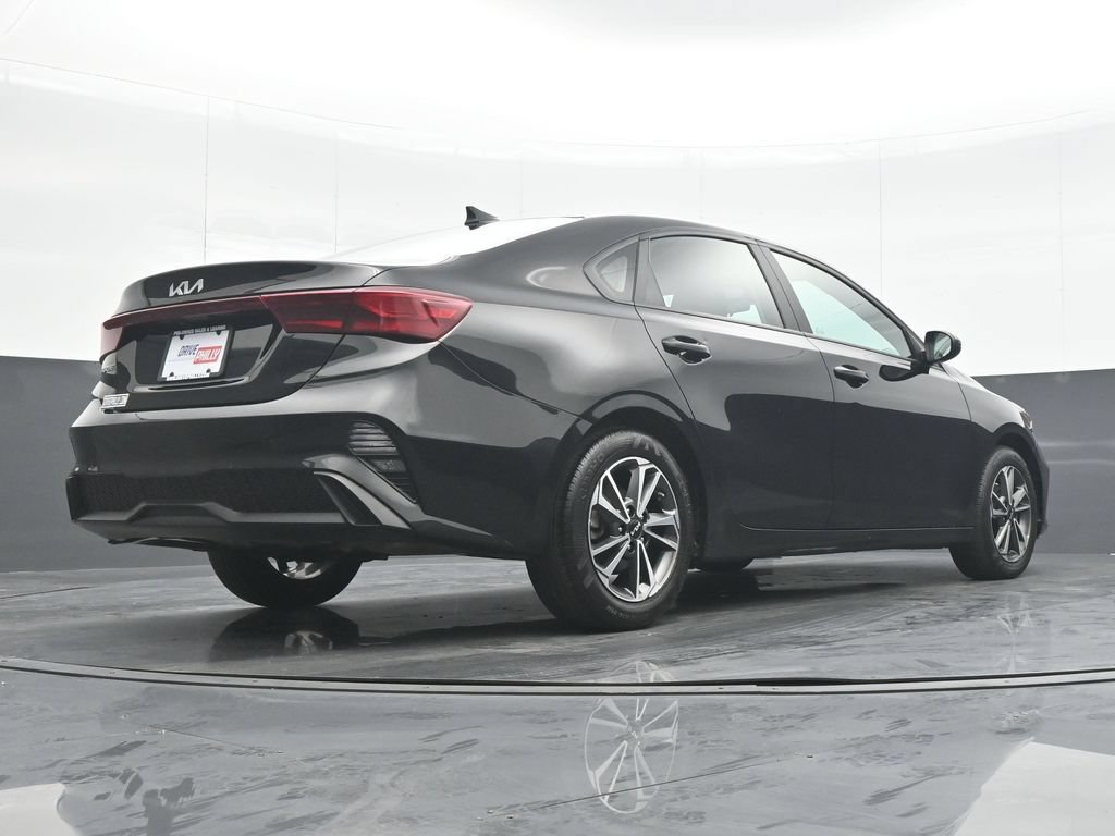Used 2023 Kia Forte LXS FWD image 30