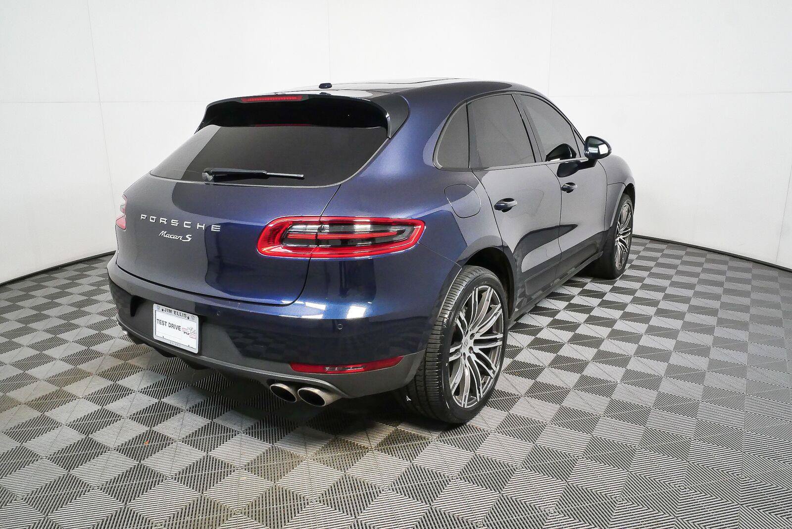 Used 2018 Porsche Macan S AWD/4WD image 34