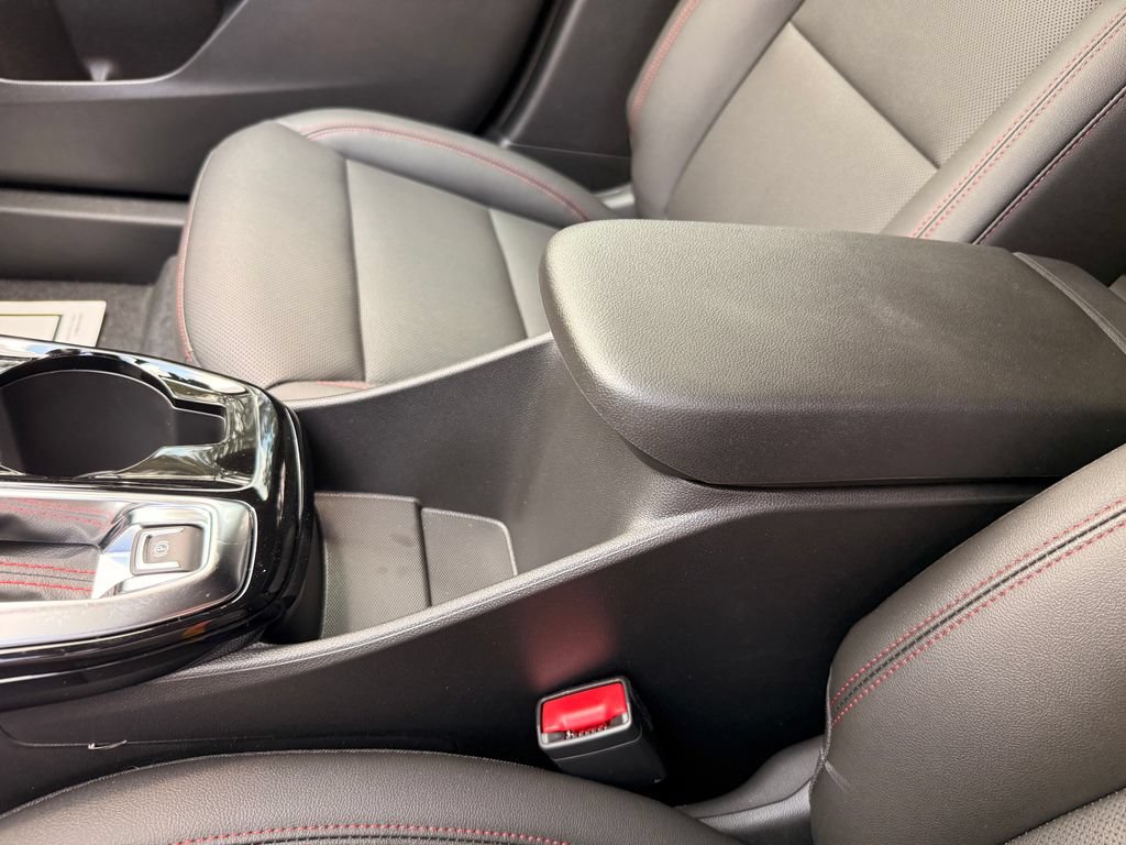 New 2026 Chevrolet Trax RS w/ Sunroof Package FWD image 23