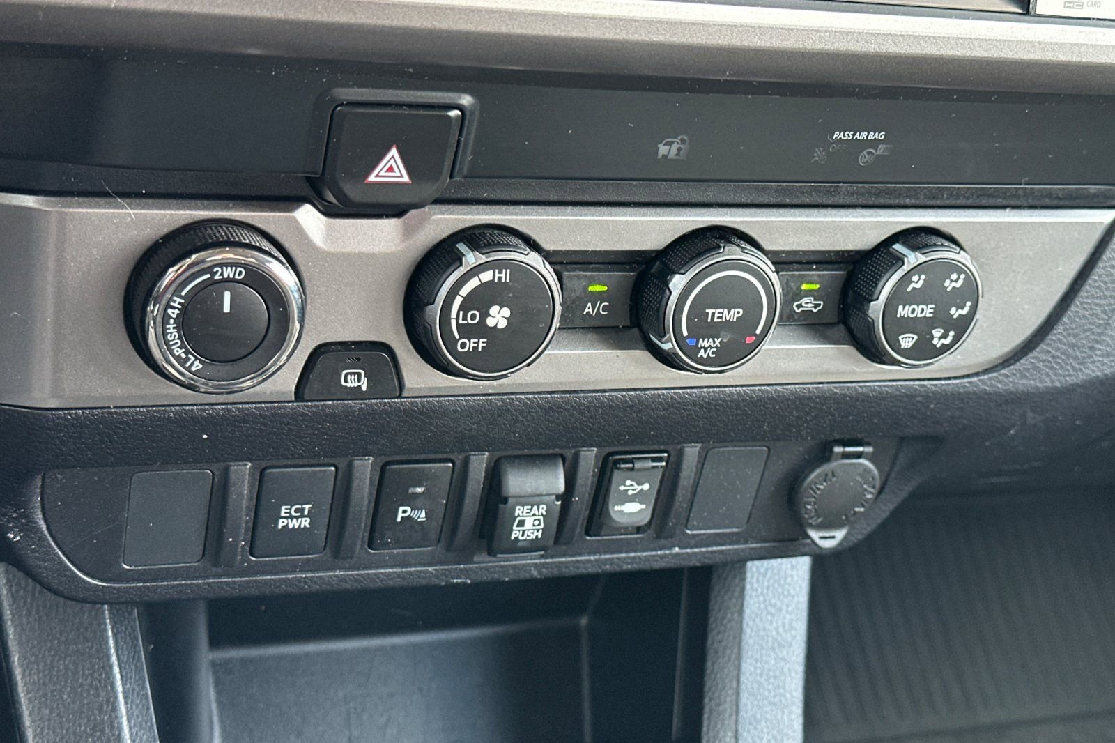 Used 2019 Toyota Tacoma SR5 image 21