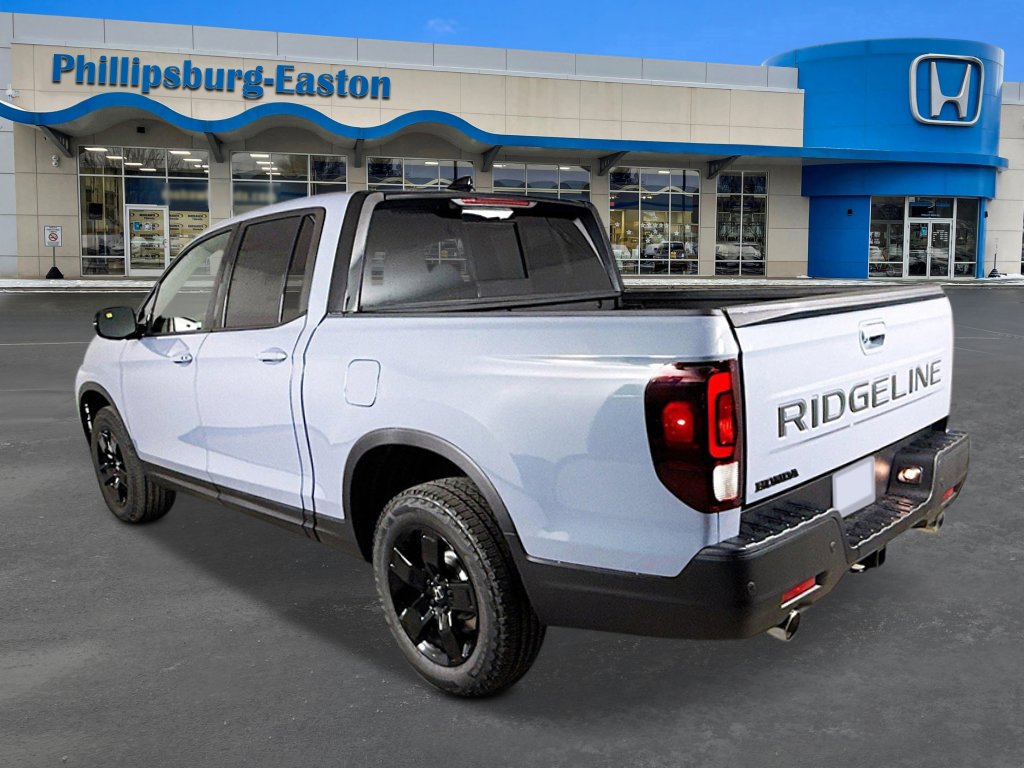 New 2026 Honda Ridgeline Black Edition image 3
