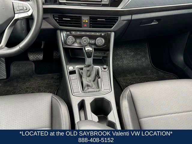 Certified 2023 Volkswagen Jetta SE w/ Panoramic Sunroof Package FWD image 16