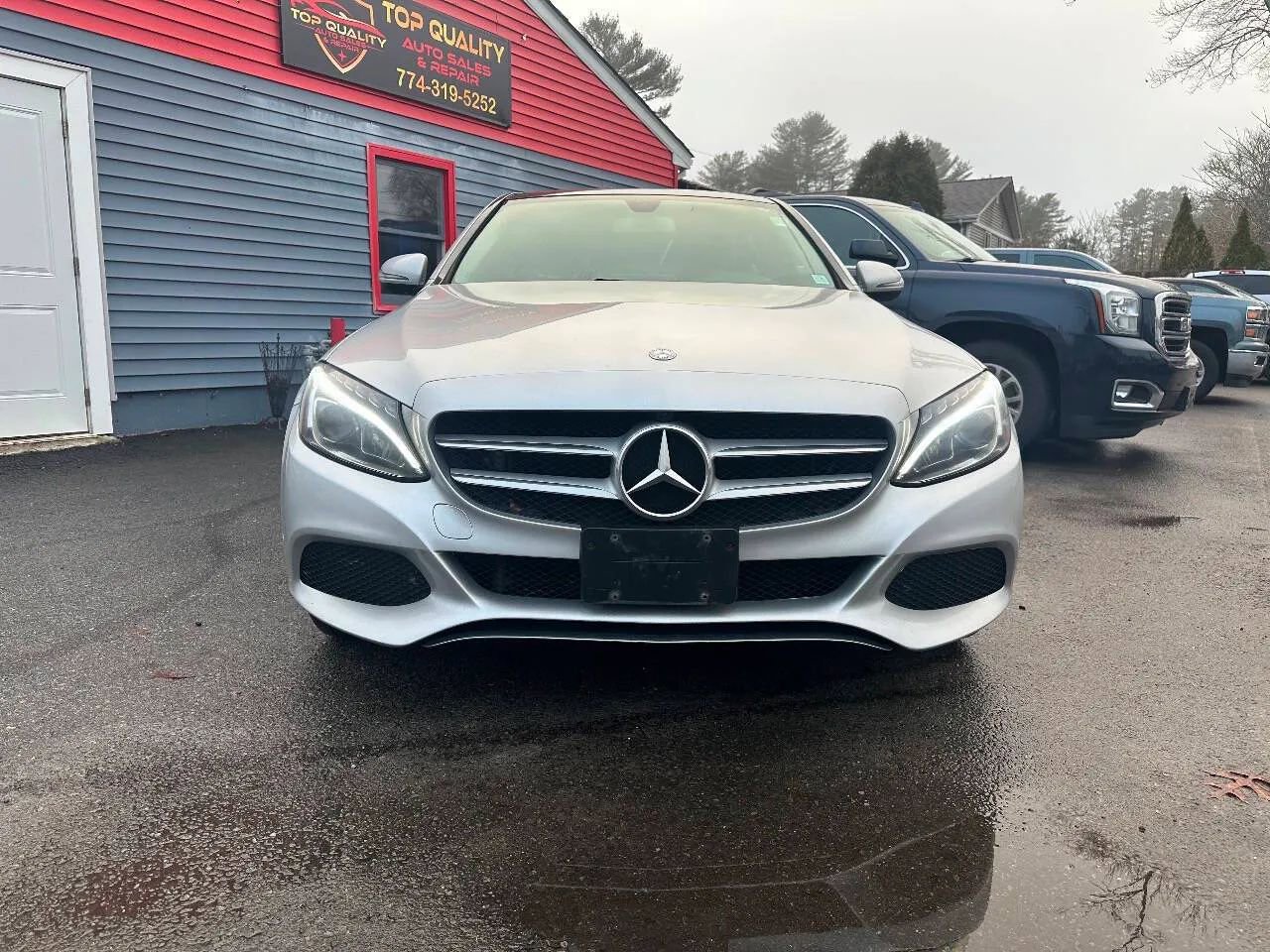 Used 2016 Mercedes-Benz C 300 4MATIC Sedan image 3
