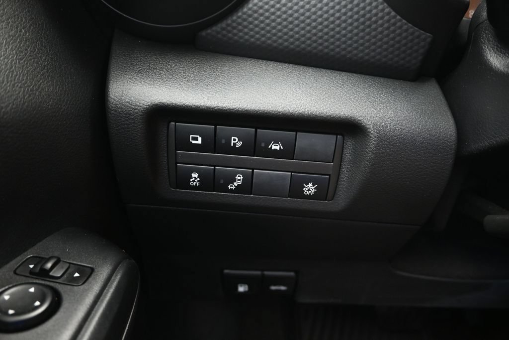 Used 2025 Nissan Kicks Play S FWD image 27