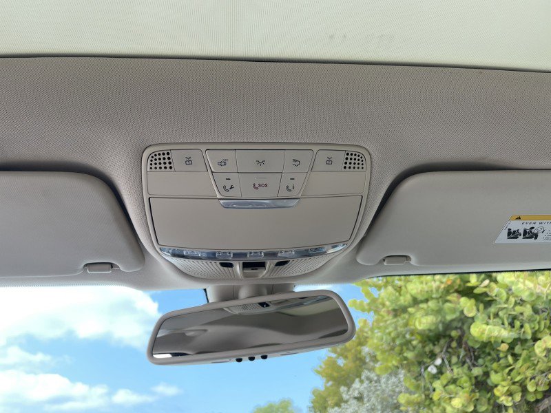 Used 2019 Mercedes-Benz GLC 350e 4MATIC w/ Premium Package image 22