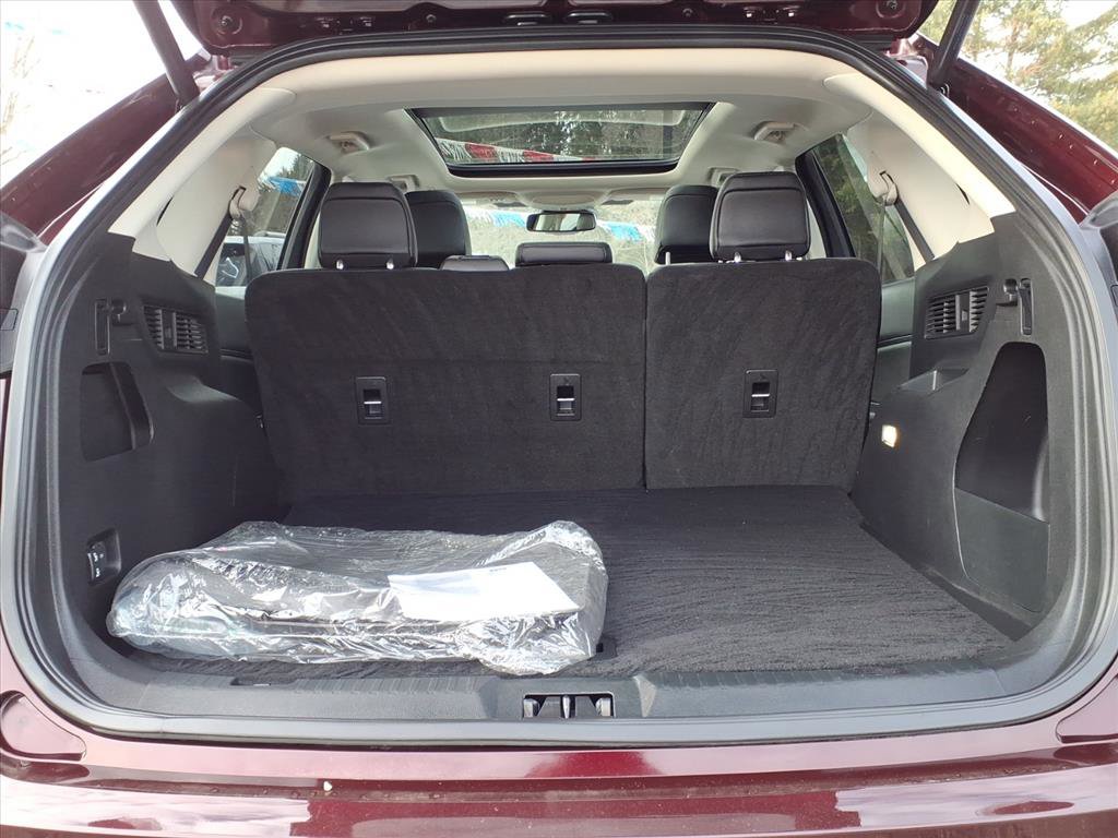 Used 2024 Ford Edge SEL w/ Convenience Package image 12